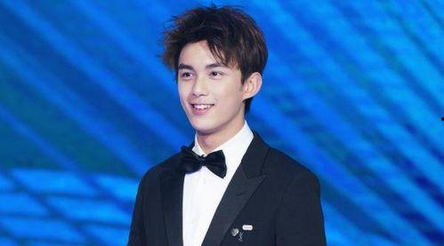 吃瓜娱乐圈吴磊图片高清